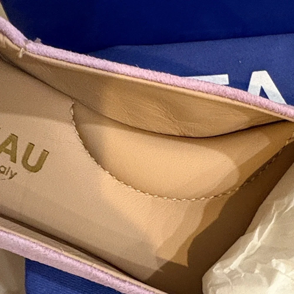 Italeau Purple/Lavender Suede Loafers 38/8